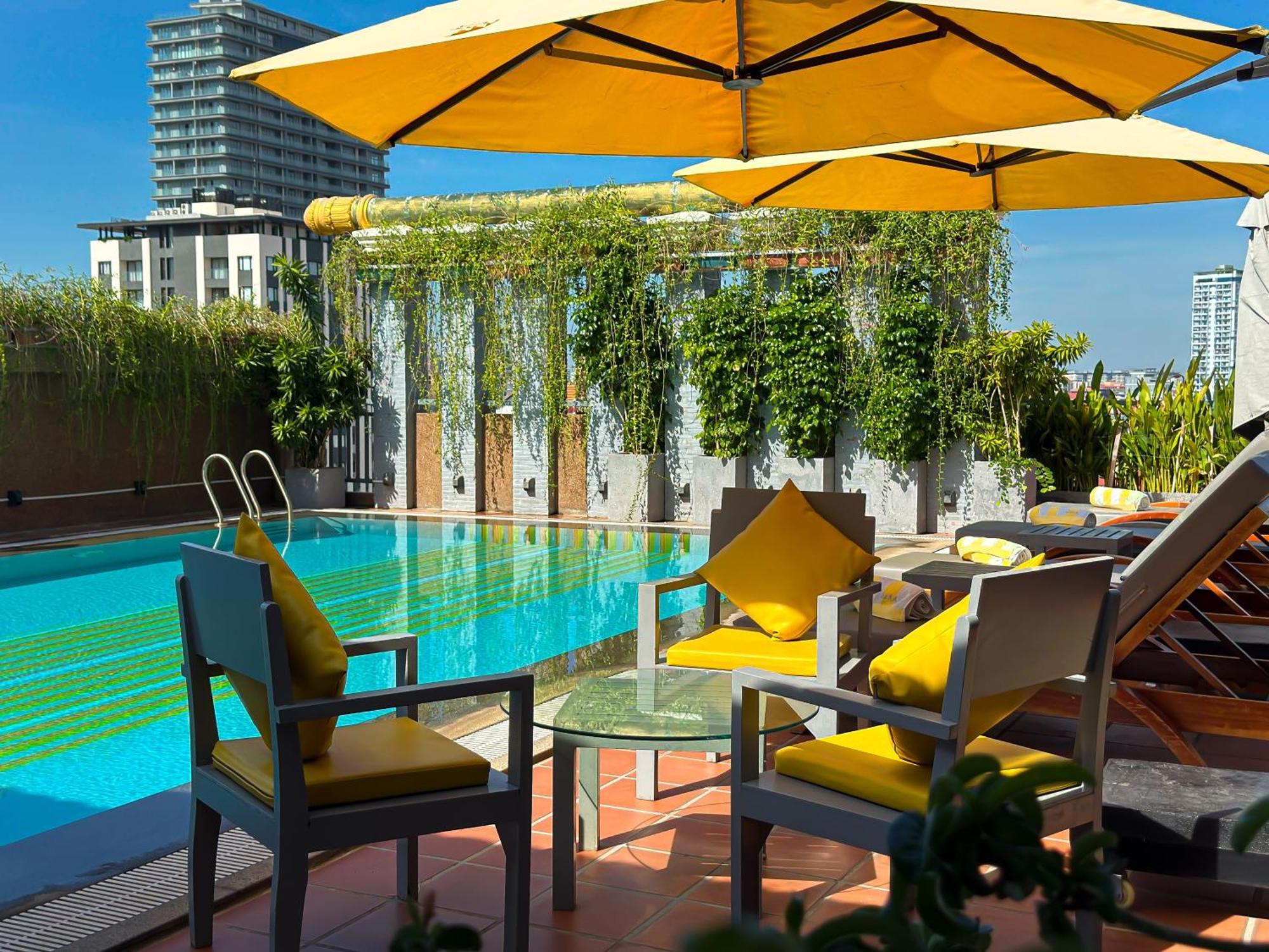 Jaya Suites Hotel بنوم بنه المظهر الخارجي الصورة